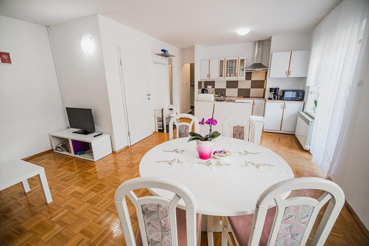 Vila K29 Bovec Szoba fotó